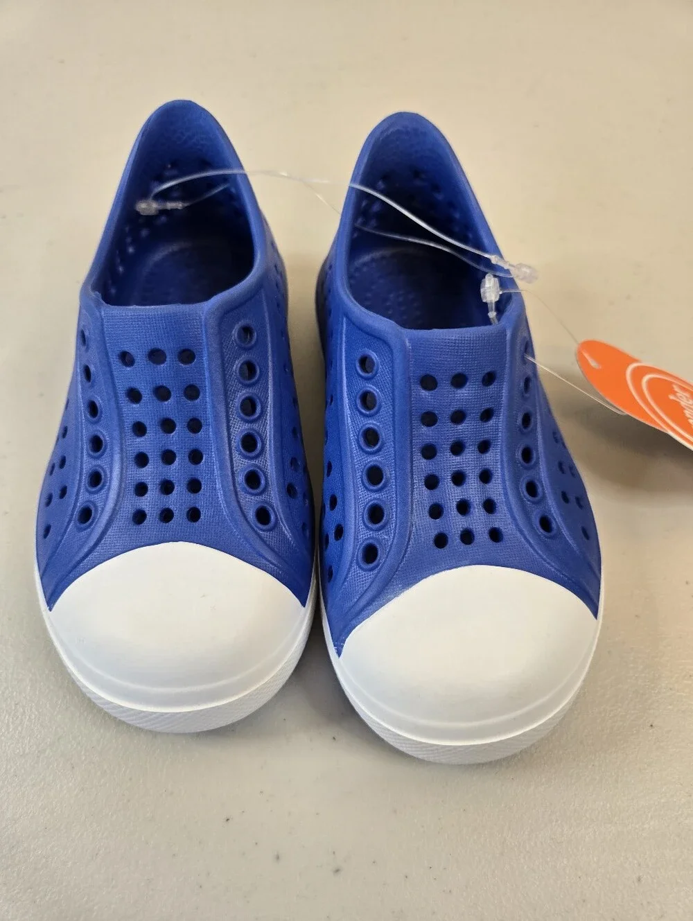 NWT Wonder Nation Kids Blue Slip-On Shoes with White Toe Cap Size 5-6
